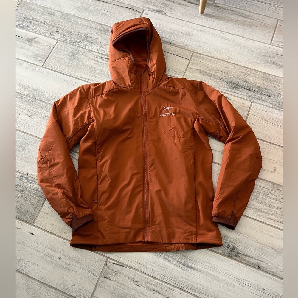 NWOT Atom LT Hoody